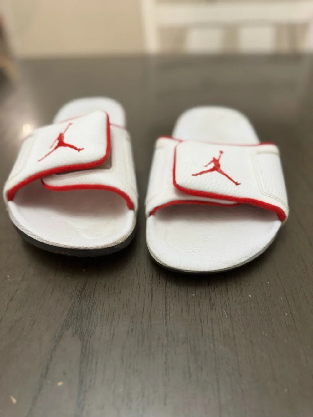 Jordan slides bold